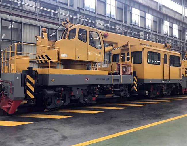 QGC-25 15 тоннын крантай өргөх төмөр замын машин